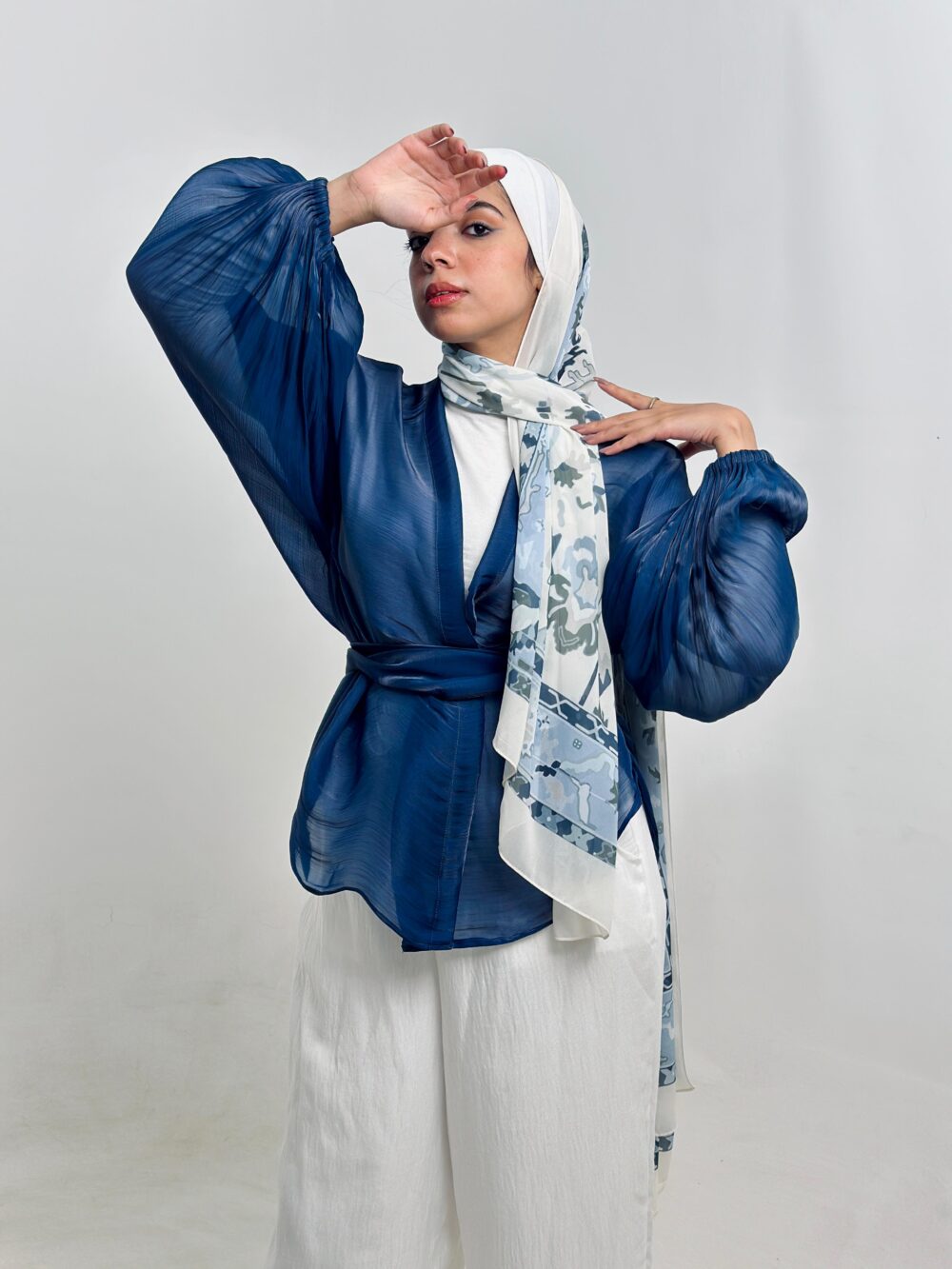 Navy blue soirée blouse - Image 4