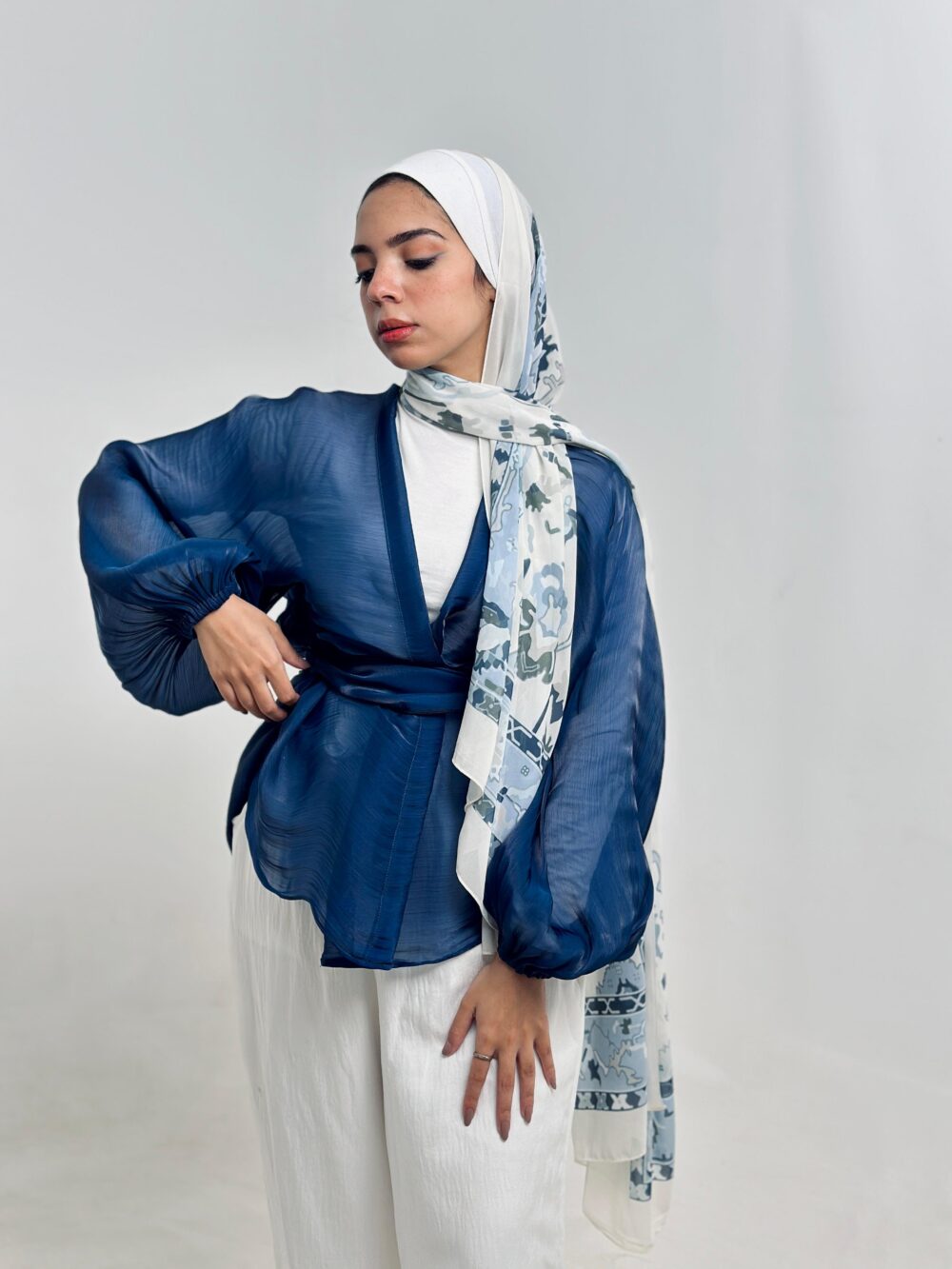 Navy blue soirée blouse - Image 5