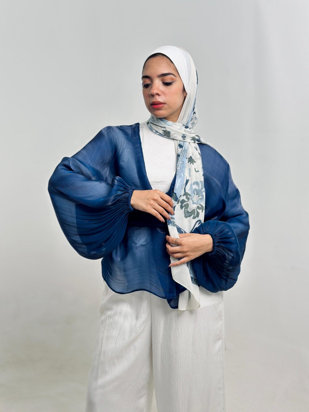 Navy blue soirée blouse - Image 2